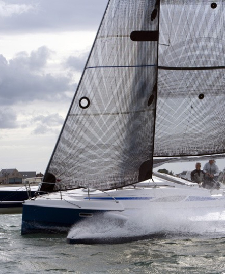 Lumicraft 980 Trimaran